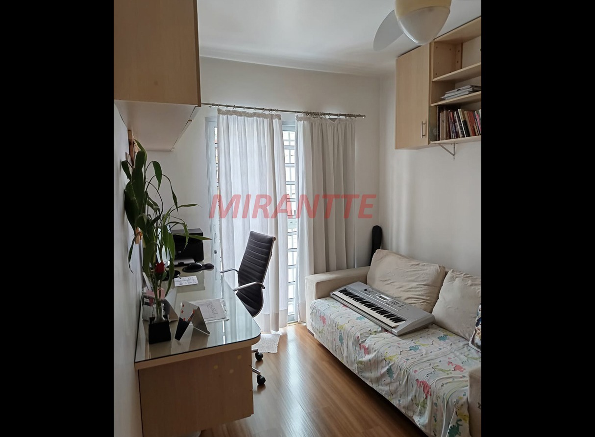 Sobrado de 140m² com 4 quartos em Santa Teresinha