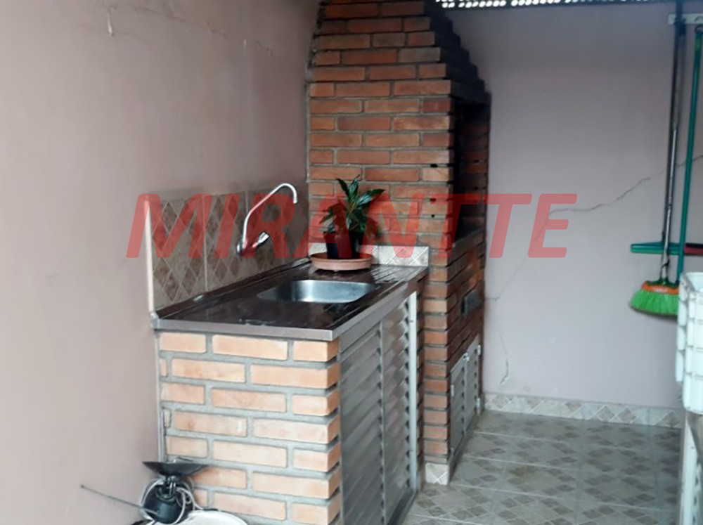 Sobrado com 3 quartos em Vila Palmeiras