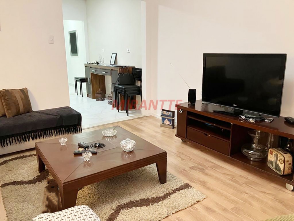 Sobrado de 140m² com 3 quartos em Santana