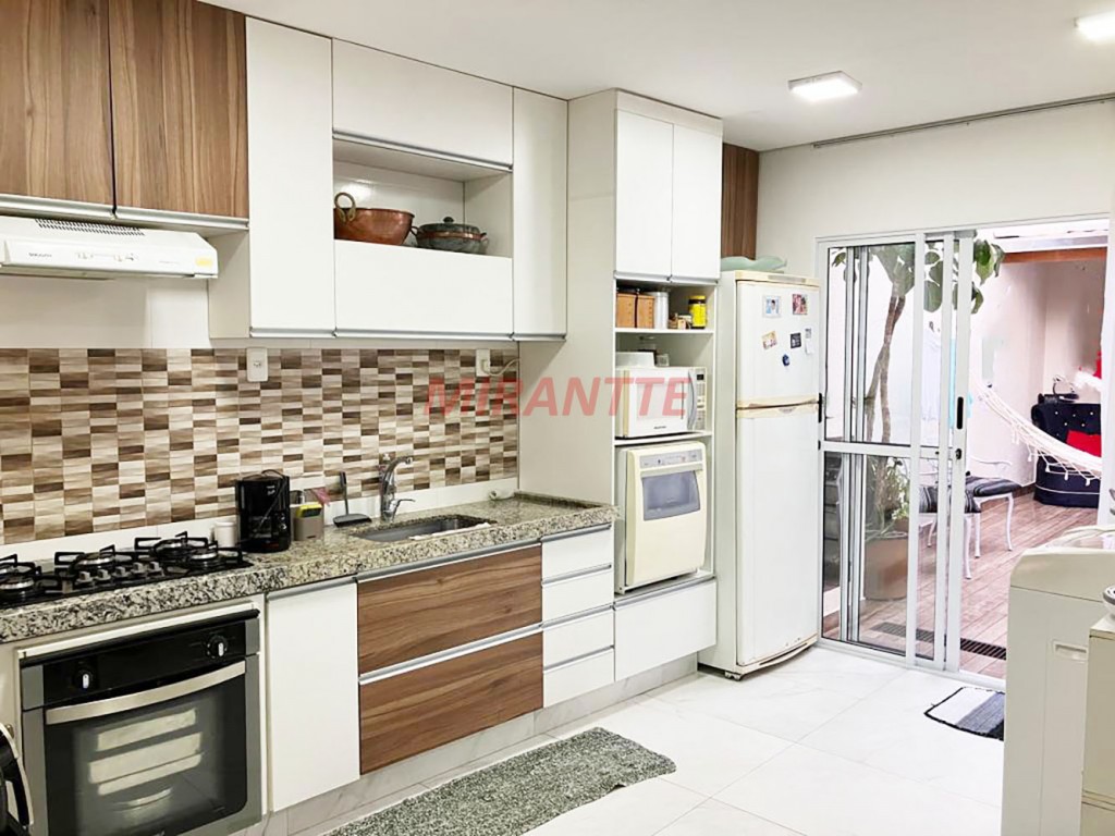 Sobrado de 140m² com 3 quartos em Santana