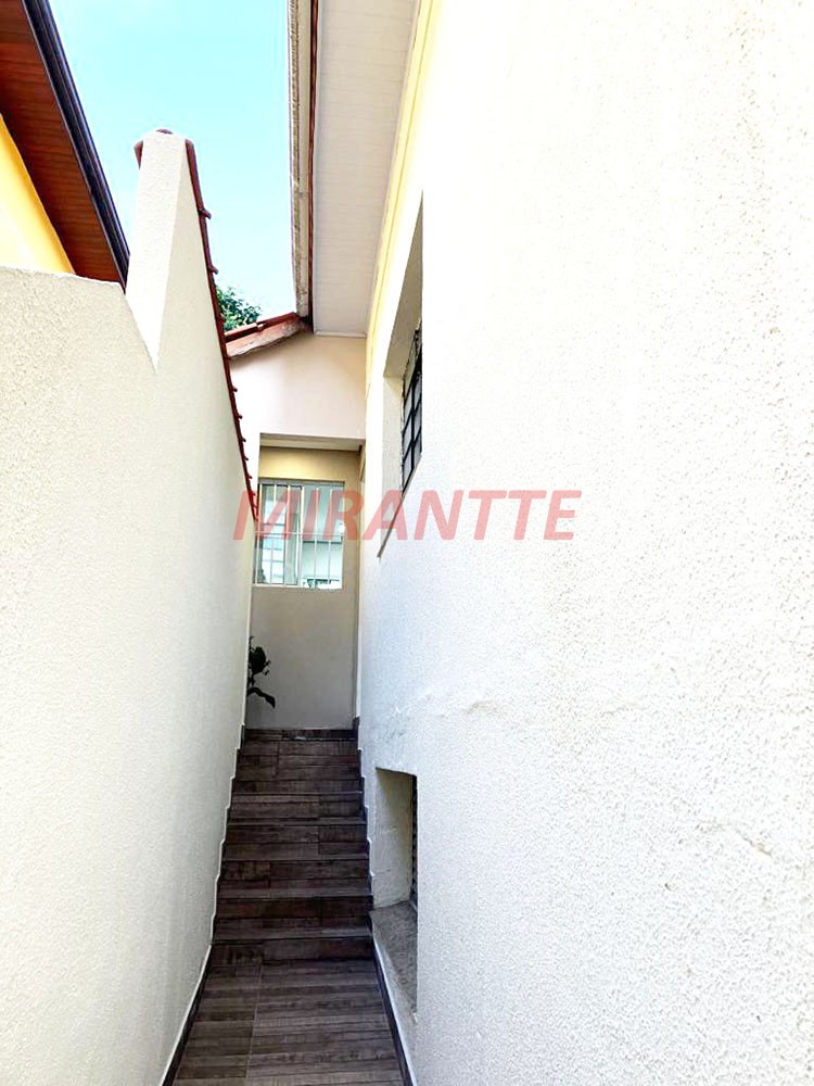 Sobrado de 140m² com 3 quartos em Santana