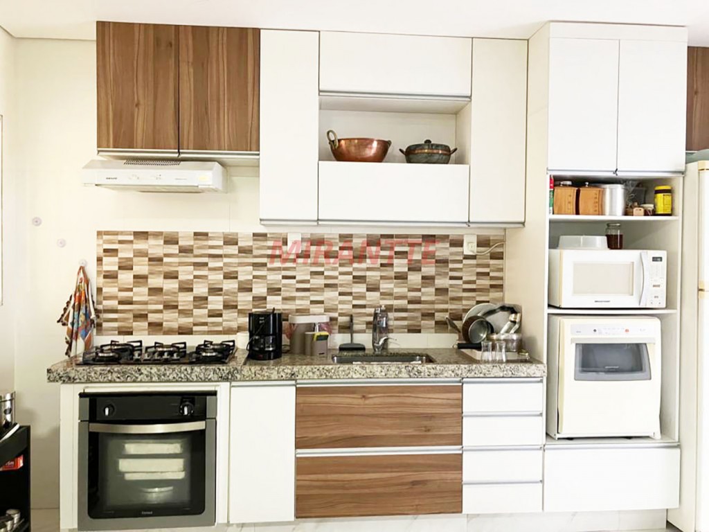 Sobrado de 140m² com 3 quartos em Santana