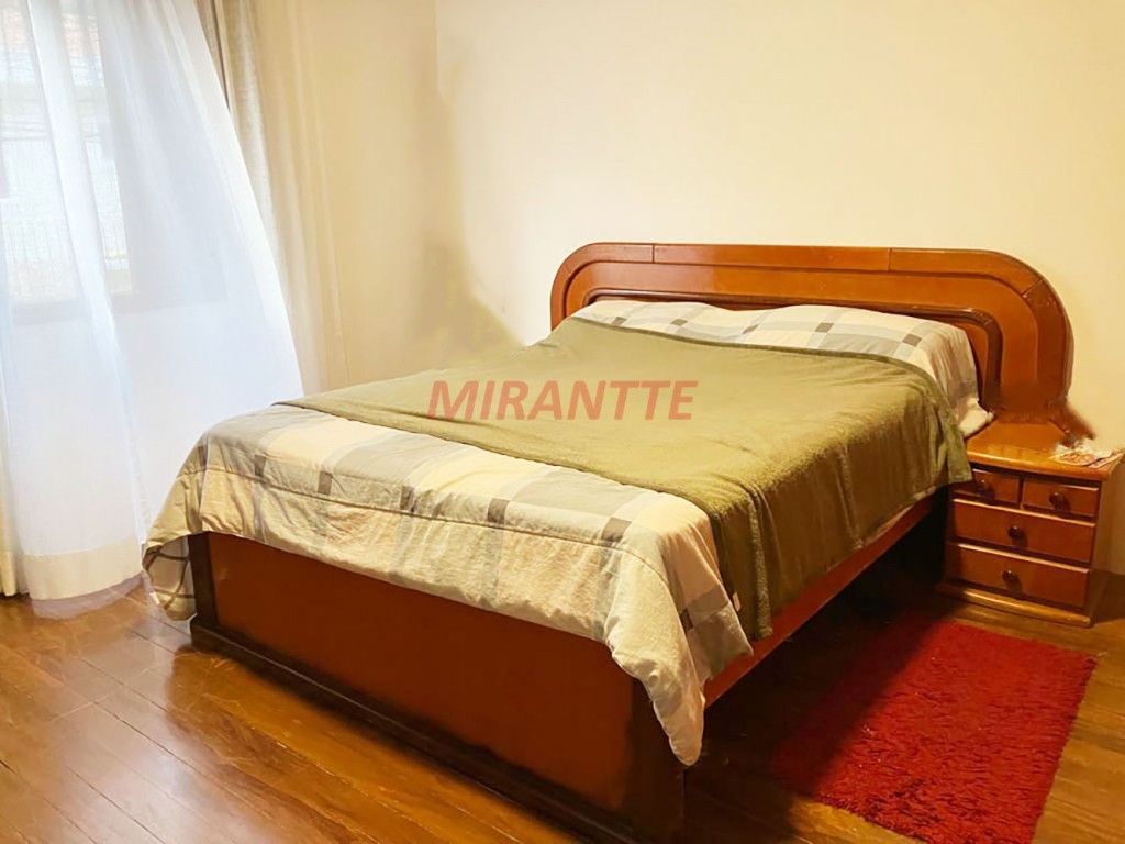Sobrado de 140m² com 3 quartos em Santana