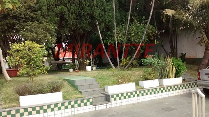 Casa terrea de 875m² com 3 quartos em Vila Gustavo
