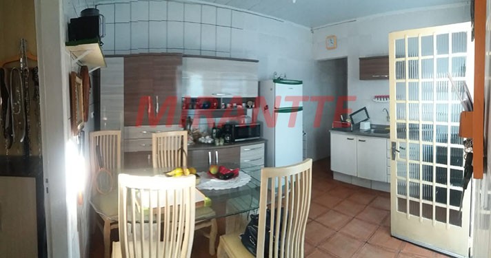 Sobrado de 72m² com 2 quartos em Vila Gustavo