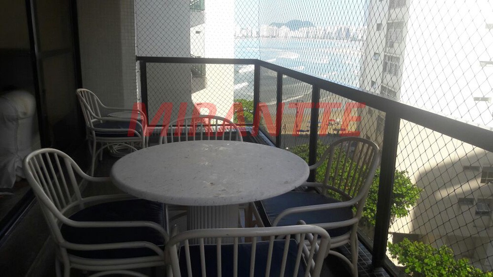 Apartamento de 225m² com 4 quartos em Pitangueiras