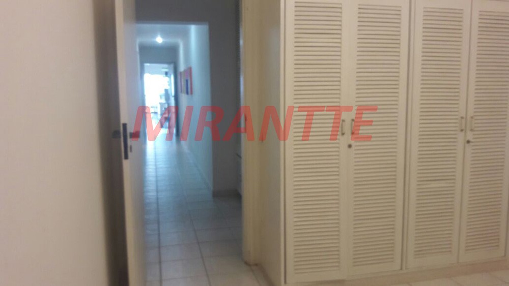 Apartamento de 225m² com 4 quartos em Pitangueiras