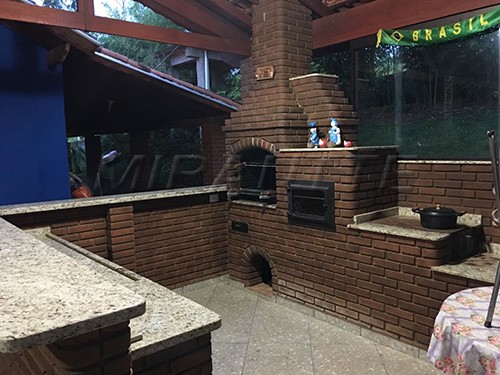 Chácara de 250m² com 2 quartos em PONTE NOVA