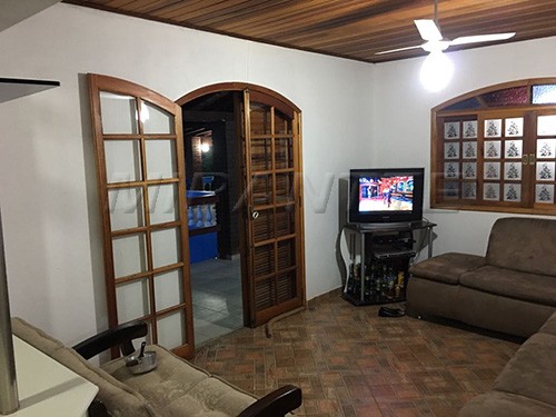 Chácara de 250m² com 2 quartos em PONTE NOVA