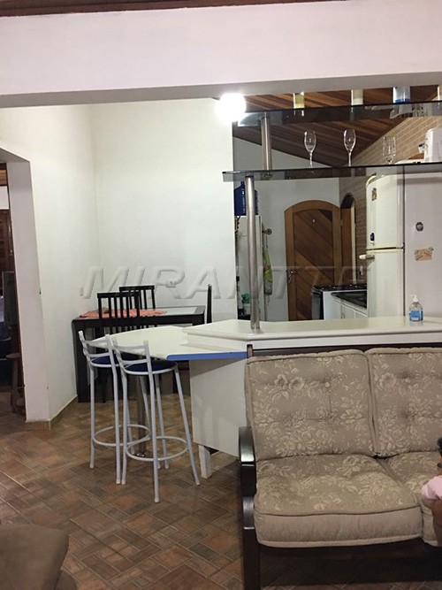 Chácara de 250m² com 2 quartos em PONTE NOVA