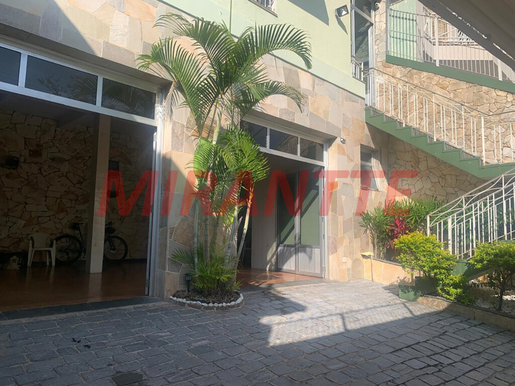 Sobrado de 325m² com 3 quartos em Parada Inglesa