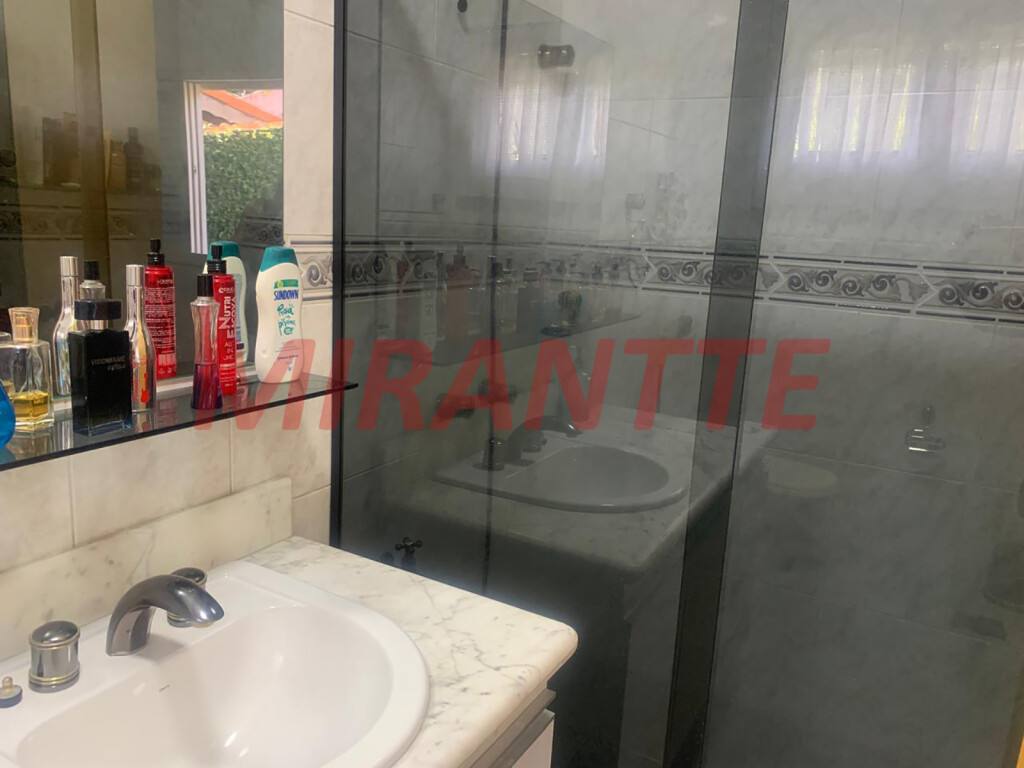 Sobrado de 325m² com 3 quartos em Parada Inglesa