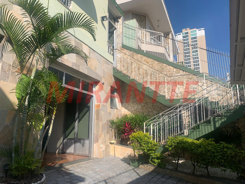 Sobrado de 325m² com 3 quartos em Parada Inglesa