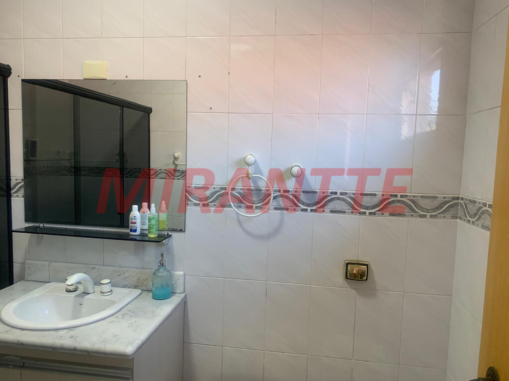 Sobrado de 325m² com 3 quartos em Parada Inglesa