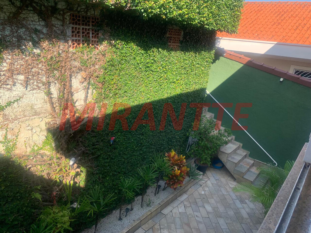 Sobrado de 325m² com 3 quartos em Parada Inglesa