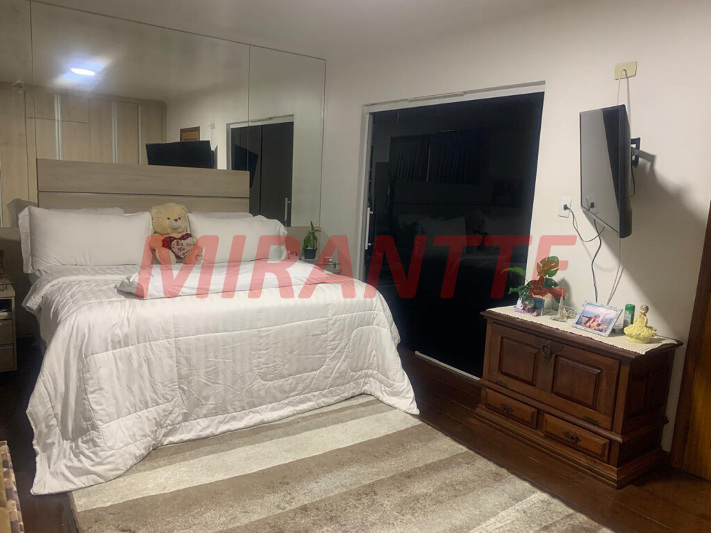 Sobrado de 325m² com 3 quartos em Parada Inglesa