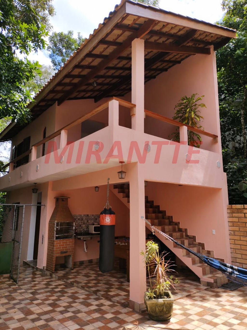 Casa terrea de 140m² com 3 quartos em Jardim Samambaia