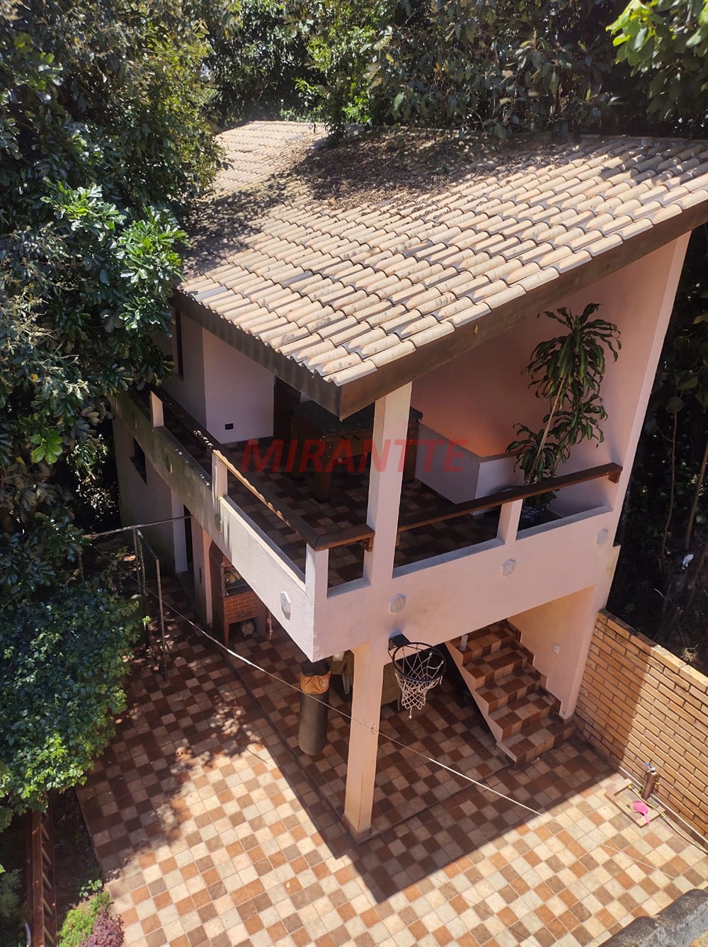 Casa terrea de 140m² com 3 quartos em Jardim Samambaia
