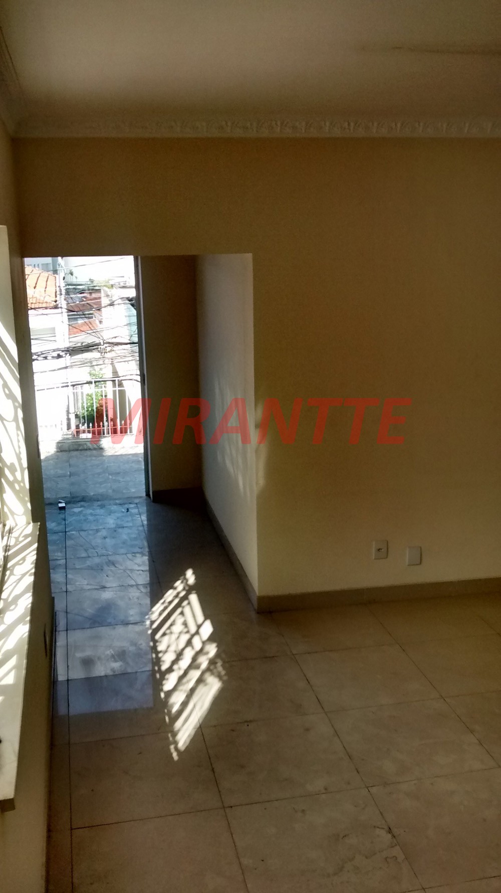 Comercial de 550m² em Água Fria