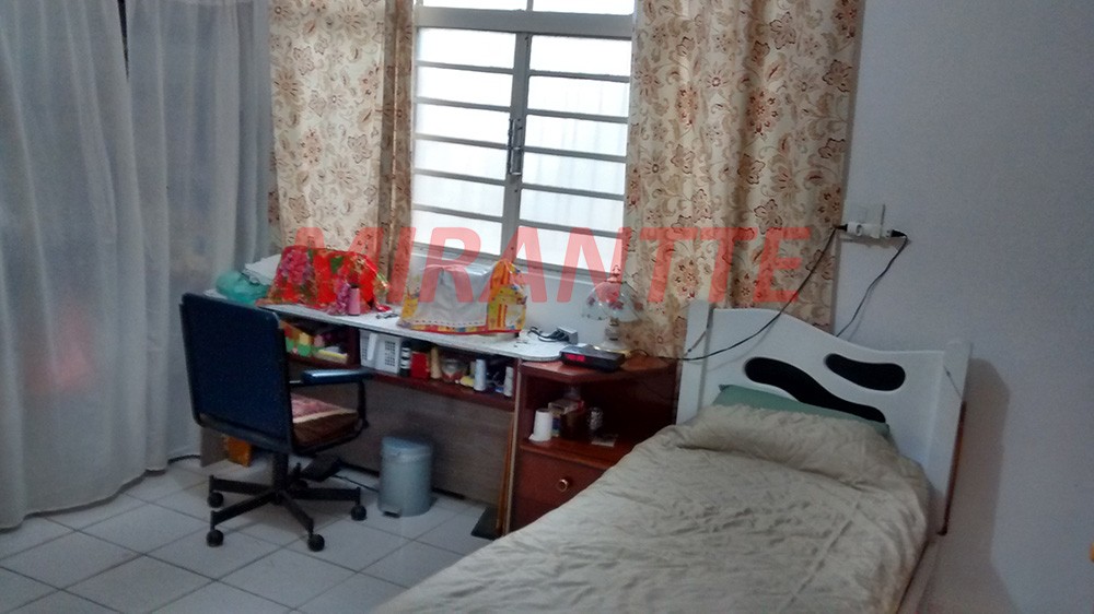 Casa terrea de 100m² com 4 quartos em Jardim Maristela