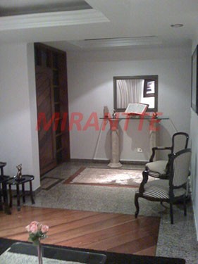Sobrado de 500m² com 3 quartos em Jardim Guapíra