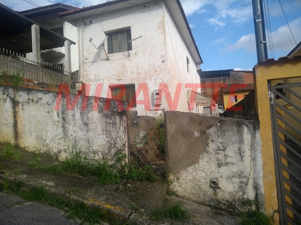 Terreno de 410m² em Chora Menino