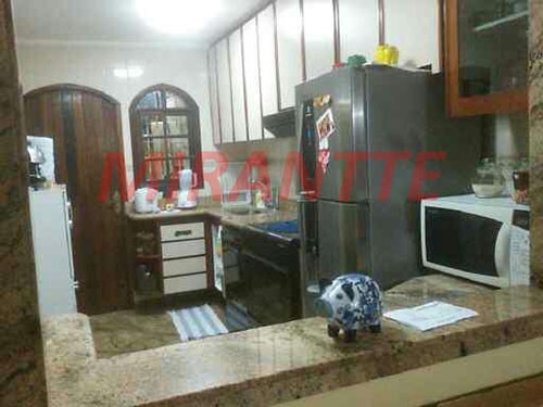 Sobrado de 190m² com 4 quartos em Jardim Brasil