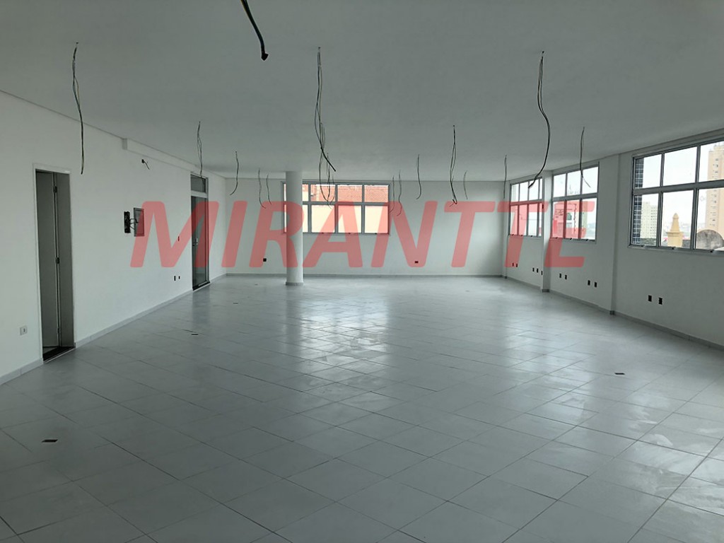 Comercial de 2100m² em Centro