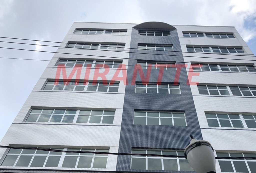 Comercial de 2100m² em Centro