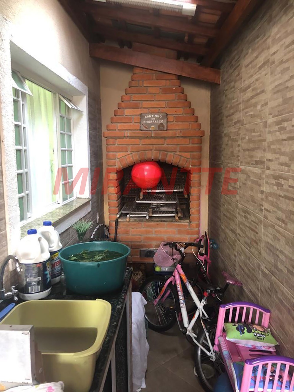 Cond. fechado de 142m² com 3 quartos em Vila Rosa