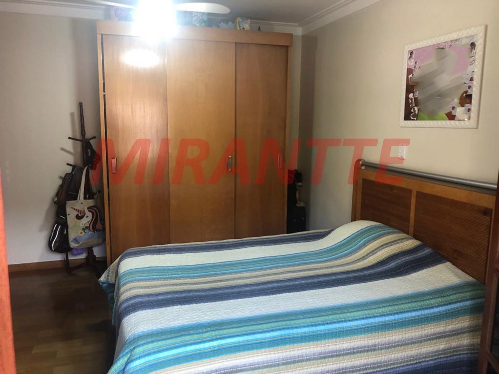 Cond. fechado de 142m² com 3 quartos em Vila Rosa