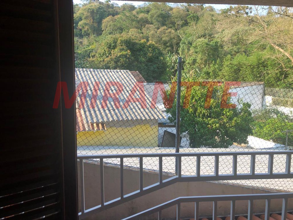 Cond. fechado de 142m² com 3 quartos em Vila Rosa