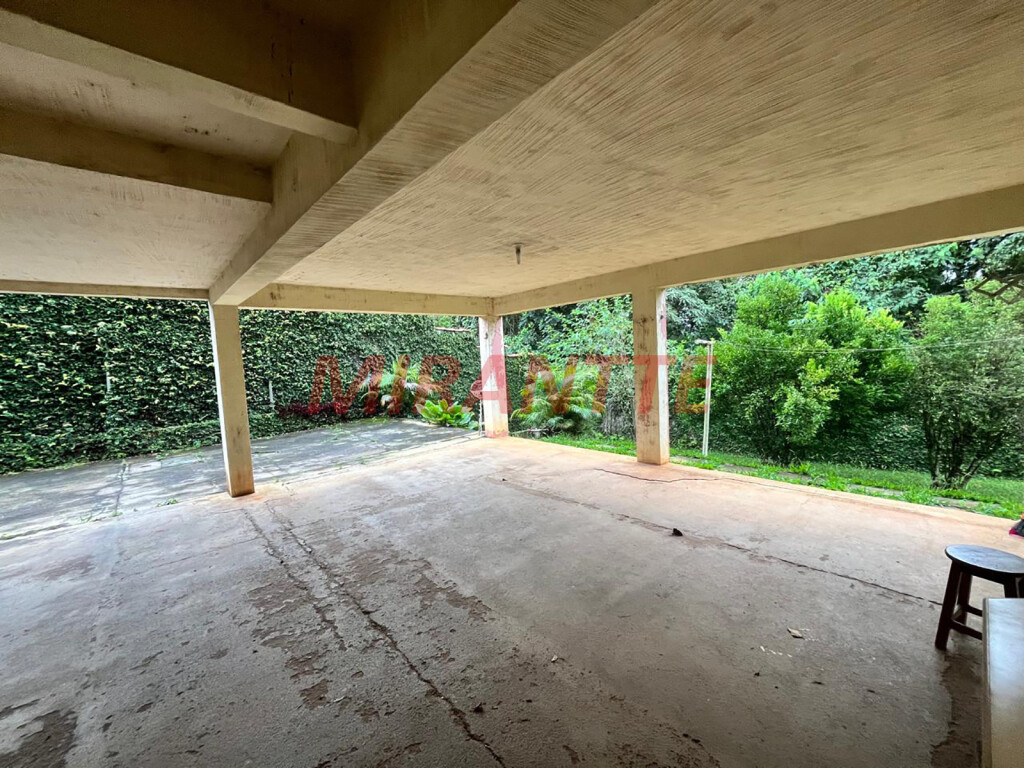 Cond. fechado de 300m² com 5 quartos em Serra Da Cantareira