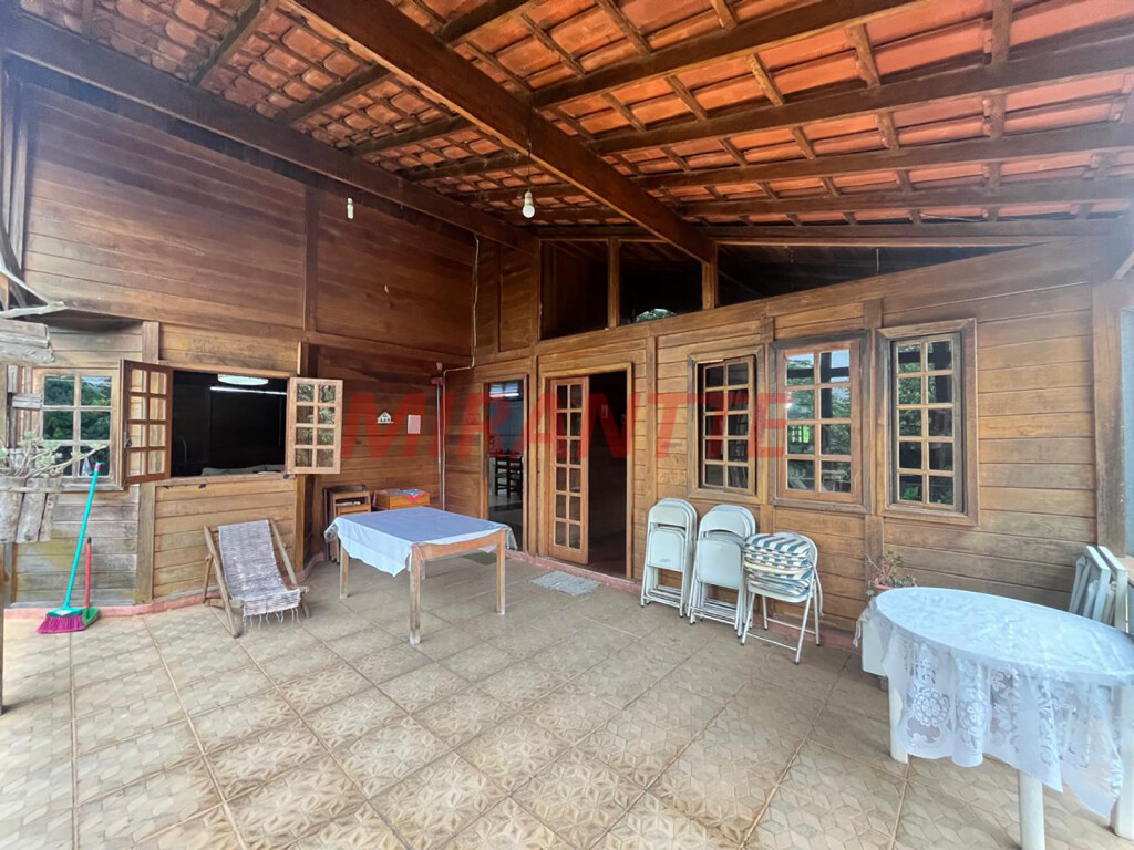 Cond. fechado de 300m² com 5 quartos em Serra Da Cantareira