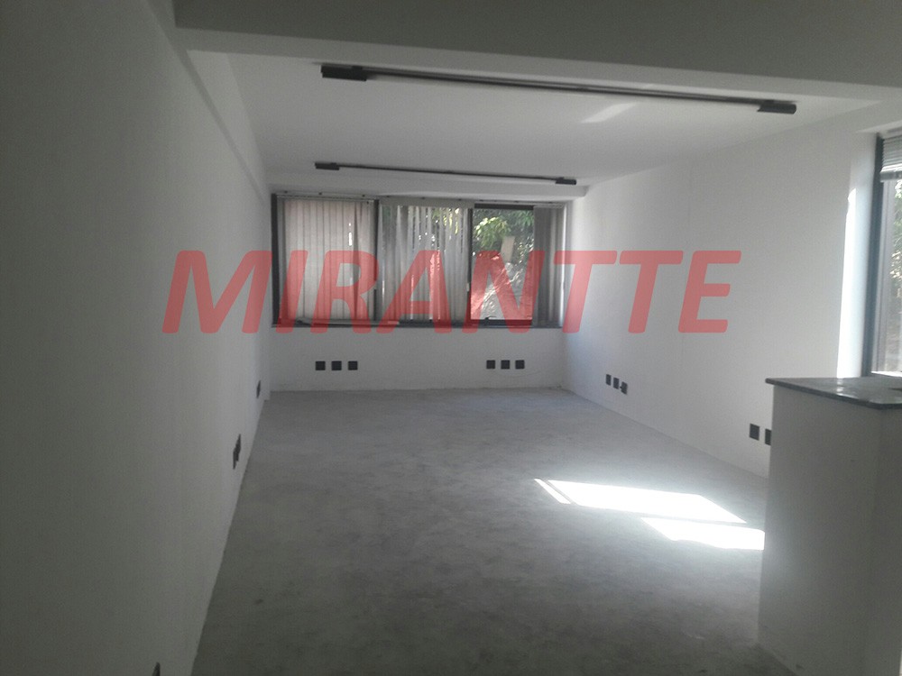 Comercial em Santa Teresinha