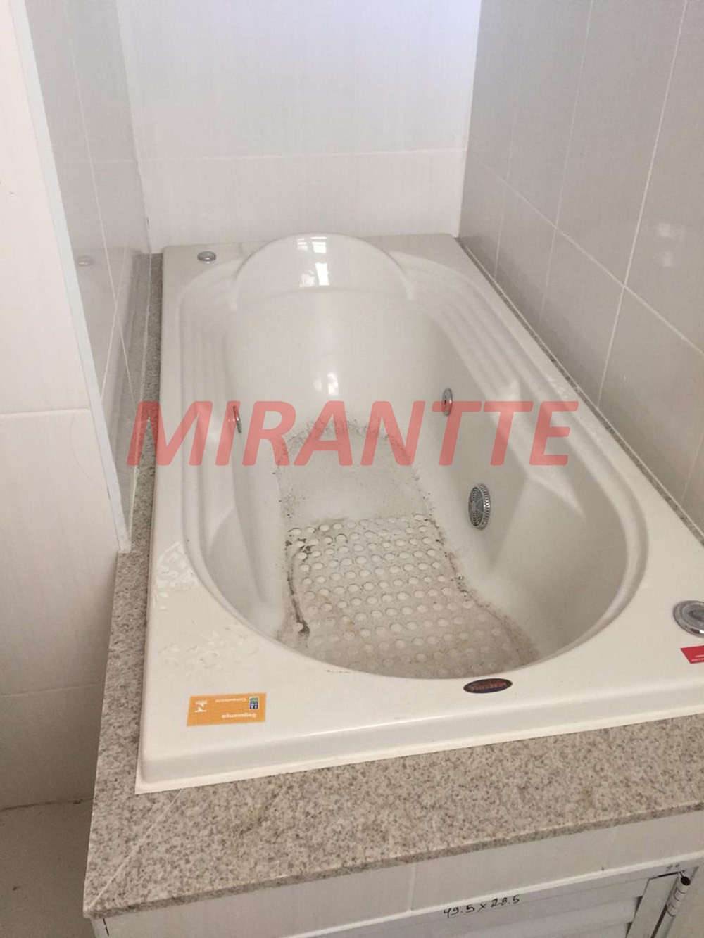 Apartamento com 3 quartos em Macedo