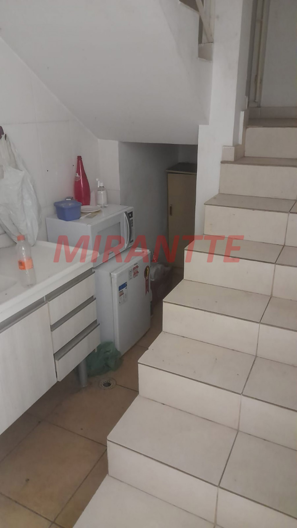Comercial de 180m² em Santana