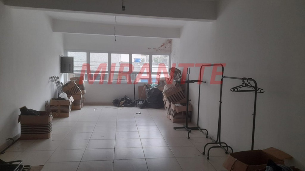 Comercial de 180m² em Santana