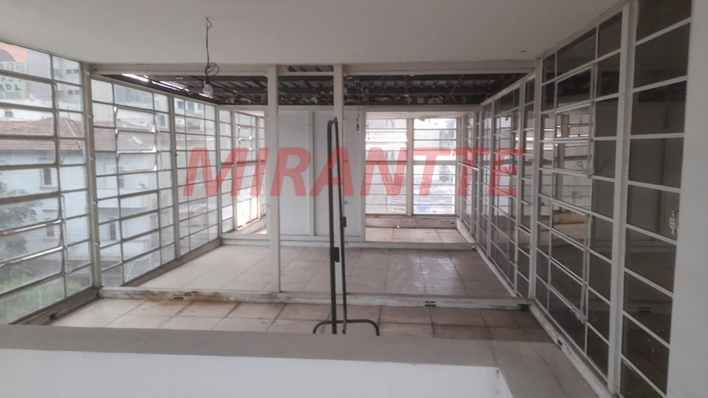 Comercial de 180m² em Santana