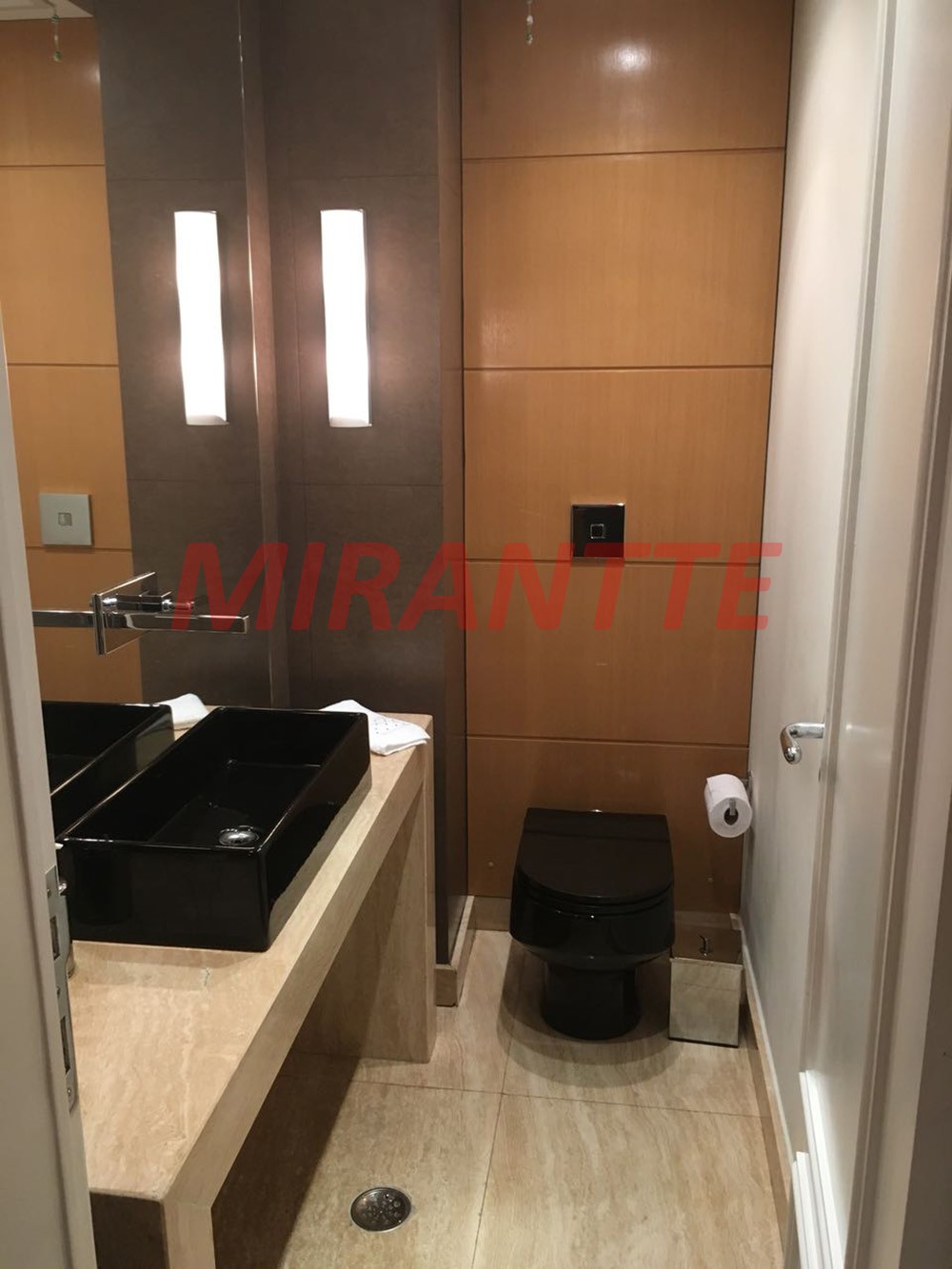 Apartamento de 190m² com 4 quartos em Vila Rosália