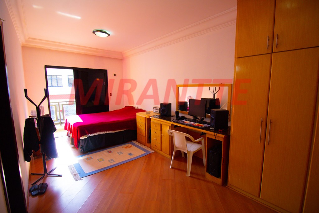 Sobrado de 670m² com 4 quartos em Jardim São Bento