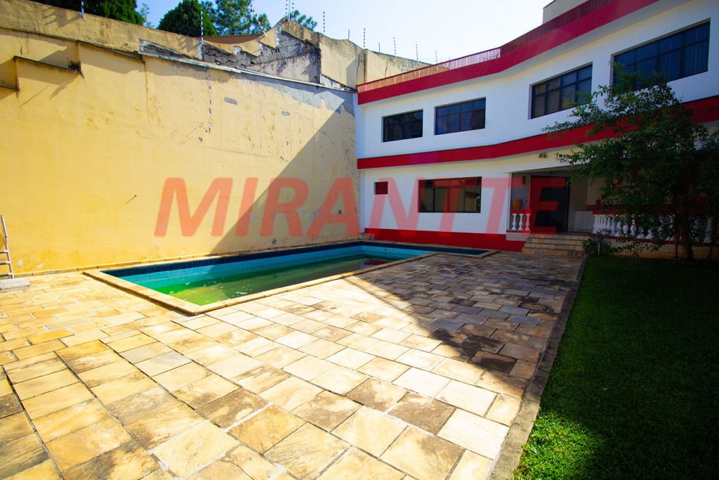 Sobrado de 670m² com 4 quartos em Jardim São Bento