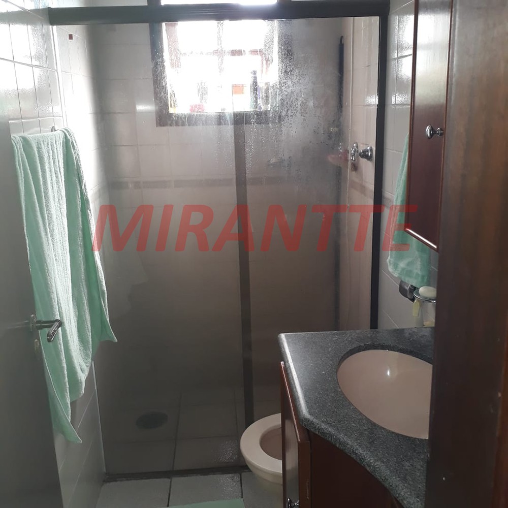 Sobrado de 250m² com 3 quartos em Santana