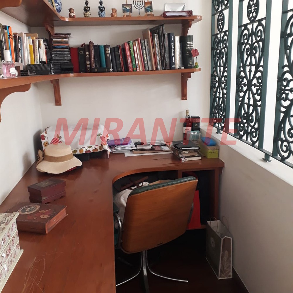 Sobrado de 250m² com 3 quartos em Santana
