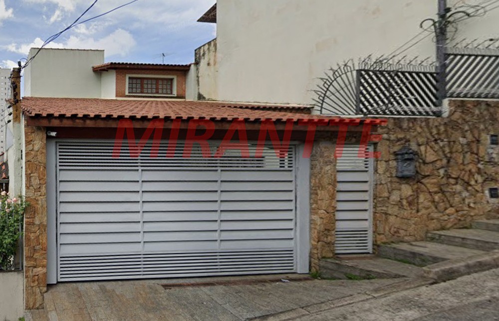 Sobrado de 250m² com 3 quartos em Santana