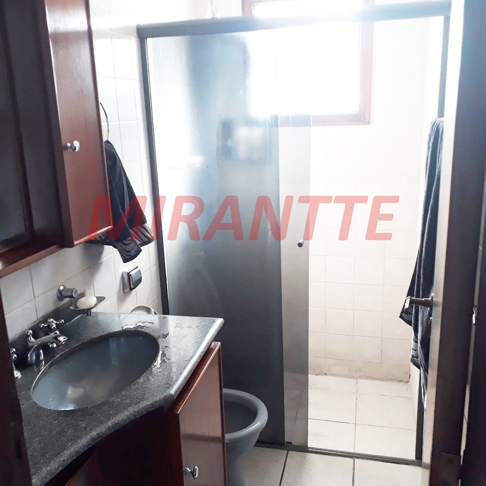 Sobrado de 250m² com 3 quartos em Santana
