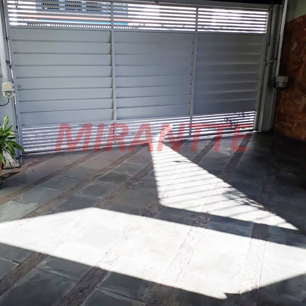 Sobrado de 250m² com 3 quartos em Santana