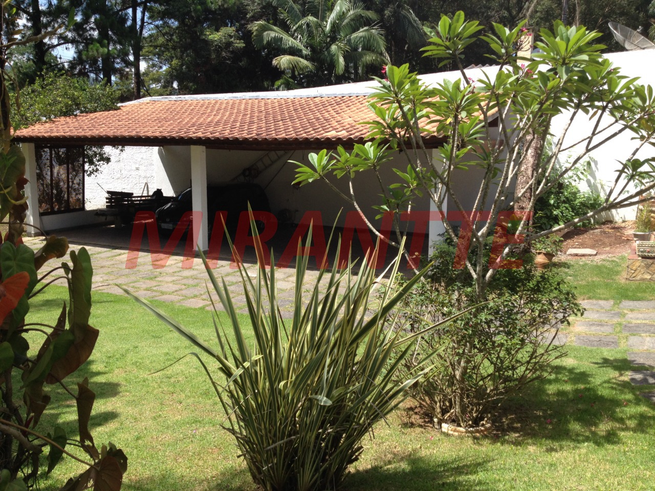 Sobrado de 550m² com 4 quartos em Serra Da Cantareira