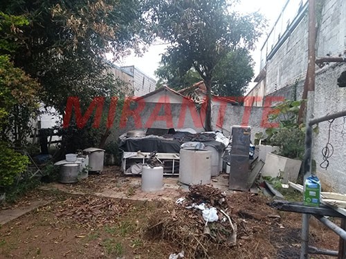 Terreno de 450m² em Vila Mazzei