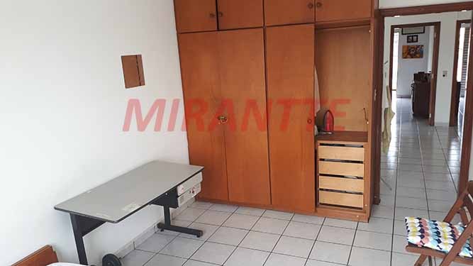 Sobrado de 304m² com 4 quartos em Chora Menino